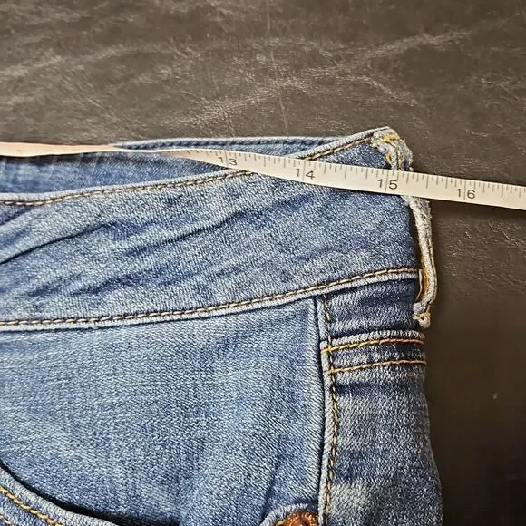 American Eagle Women’s Artist Cut Off Distressed Denim Shorts Size 8 - Picture 6 of 8